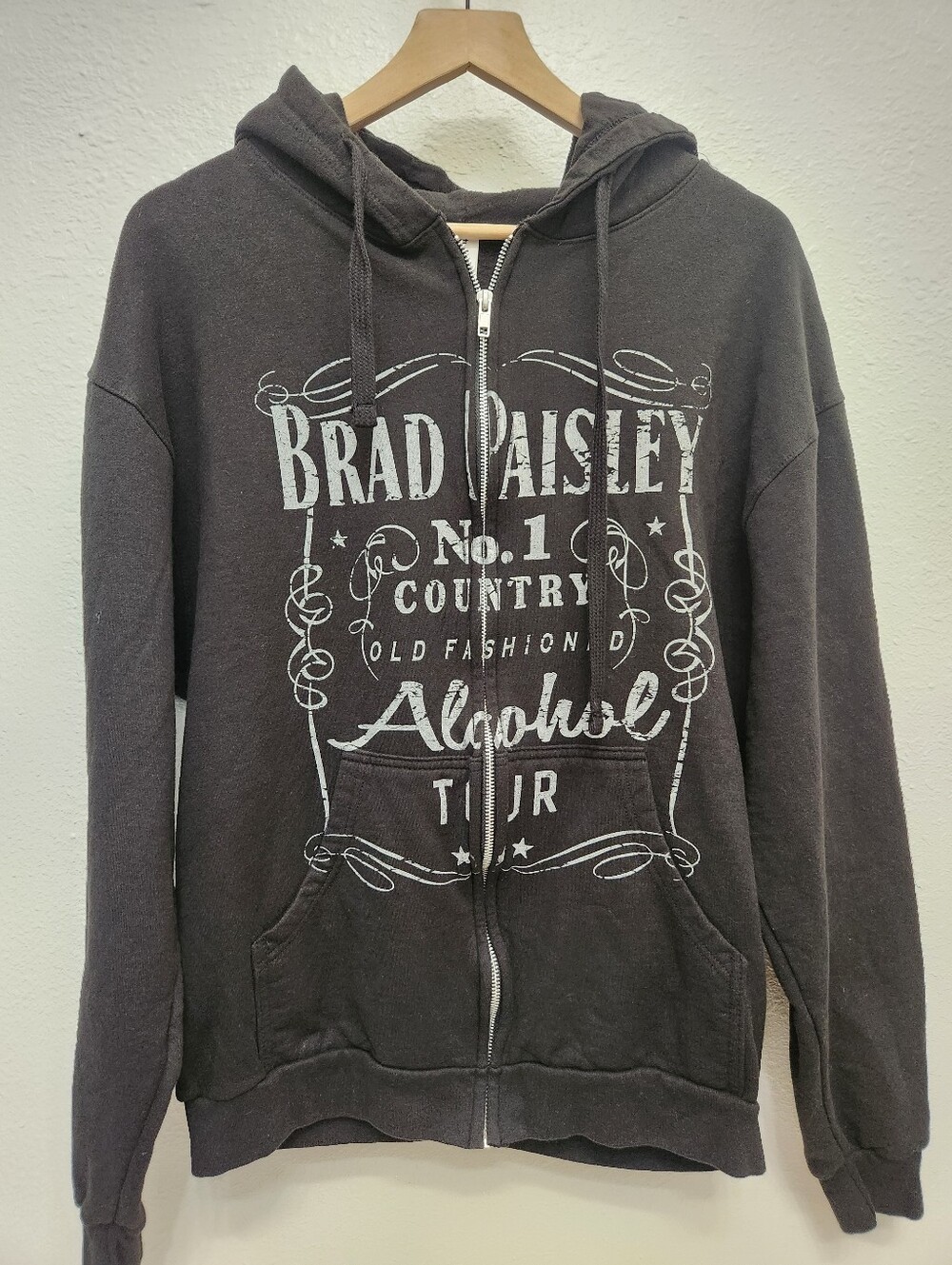 Brad Paisley "No.1 Country Old Fashioned Alcohol World Tour" full-zip hoodie. L